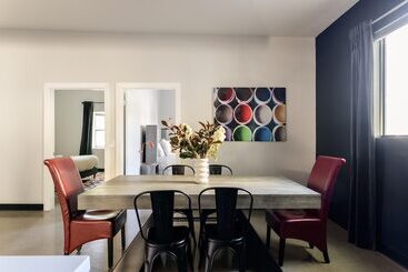 Luna By Avantstay Industrial Artist S Loft In Old Town W/ Billiards