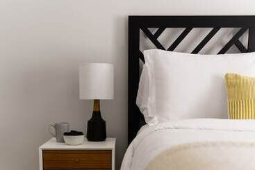 Luna By Avantstay Industrial Artist S Loft In Old Town W/ Billiards