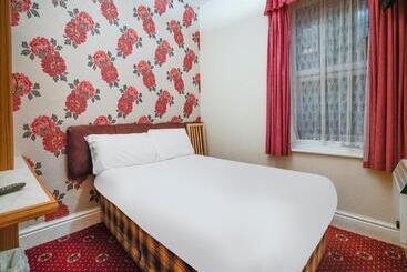 Chesterton Hotel, Blackpool South Shore