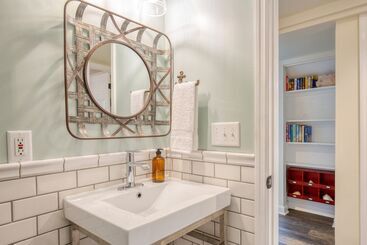 Palmetto By Avantstay Gorgeous Character Home W/ Pool, Sun Room & Pool Table!