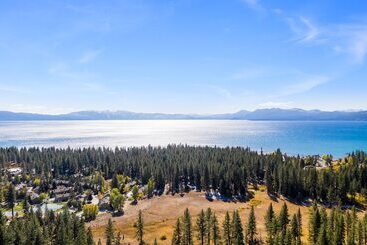 Pinegrove By Avantstay Beautiful Villas Condo Just Outside Tahoe City!