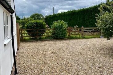 Remarkable 1 Bed Cottage In Chester