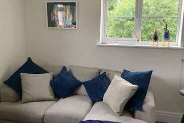 Remarkable 1 Bed Cottage In Chester