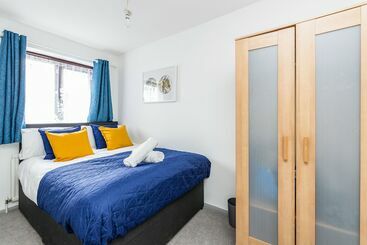 اقامتگاه Cosy 2 Bed House! Dagenham! Free Parking