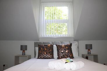 اقامتگاه So Fresh So Clean Beautiful 3 Bed House N Belfast