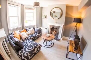 اقامتگاه Stunning 3 Bed House In Brighton