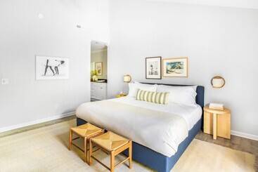 Sea Pine By Avantstay Private Modern Home Surrounded In Lush Greenery Close To Beach