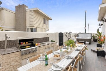 Shoreline By Avantstay Spectacular Beachfront Home W/ Fire Pit, Spa & Pool Table