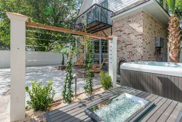 The Carriage Suite Buyout By Avantstay 2 Home Buyout W/ 8bdr In Historic Dt