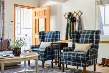Hartwood By Avantstay Cozy Big Bear Abode W/ Spacious Deck & Stone Fireplace