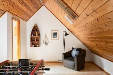 Hartwood By Avantstay Cozy Big Bear Abode W/ Spacious Deck & Stone Fireplace
