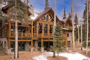 کلبه Ute Lodge By Avantstay Cozy Expansive Mountain Home Close To The Slopes!