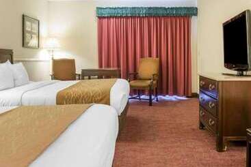 هتل Canberra Premiere Comfort