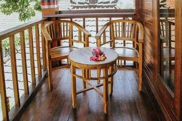 هتل Mad Monkey Nusa Lembongan