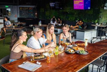 هتل Mad Monkey Nusa Lembongan