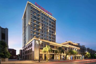酒店 Ramada Plaza By Wyndham Poyang