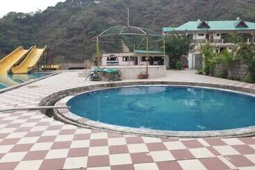 هتل Wonder World Resort