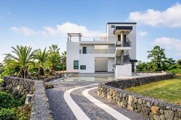 Jeju Liverpool & Spa Pension