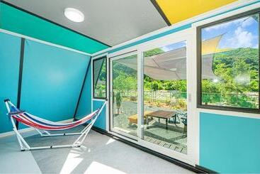 پانسیون Gyeongju Haneulbichkids Poolvilla