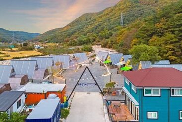 پانسیون Gyeongju Haneulbichkids Poolvilla