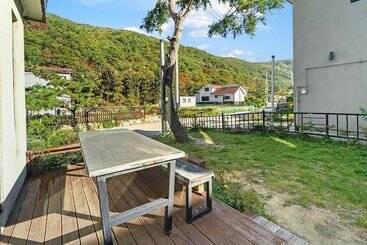 پانسیون Gyeongju Haneulbichkids Poolvilla
