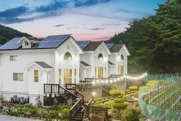 Pocheon Aleumdaun Pension
