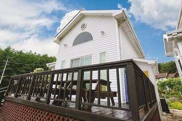 Pocheon Aleumdaun Pension