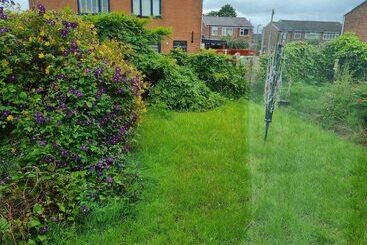 اقامتگاه Immaculate 3 Bed House With Free Parking In Bolton