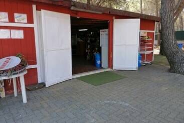 استراحتگاه Camping Green Village Pin Tourist