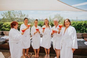 Wabi Hotel   Beauty & Dental Center