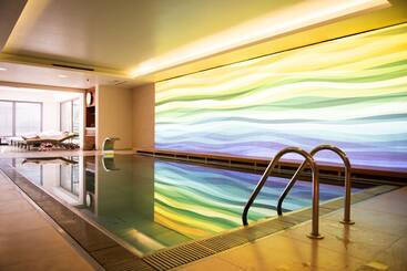 Wabi Hotel   Beauty & Dental Center