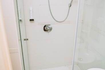 Wabi Hotel Beauty & Dental Center