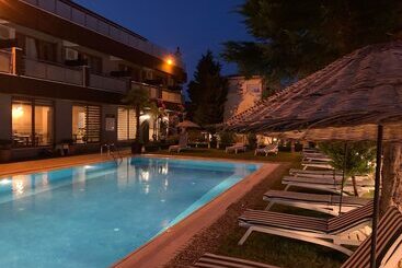 Akcay Zeytin Otel