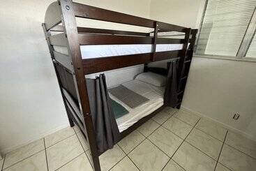 هاستل Hallandale Beach Motel With Free Parking And Full Kitchen ! No Extra Fees! Accepting Cash!
