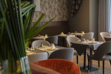 هاستل Urban Hotel And Spa