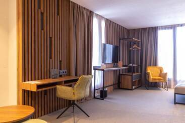 هاستل Urban Hotel And Spa