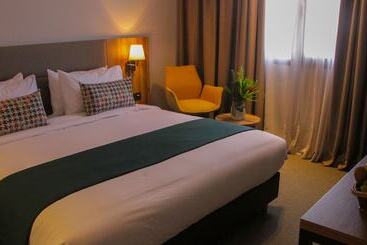 هاستل Urban Hotel And Spa