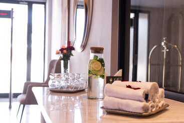 هاستل Urban Hotel And Spa