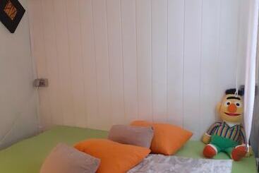 Cozy Small House On The Beach For Pet Lovers
