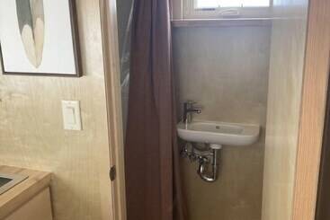 هتل Cedar Creek Lodging & Rv Park