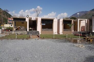 هتل Galaxy Cottages