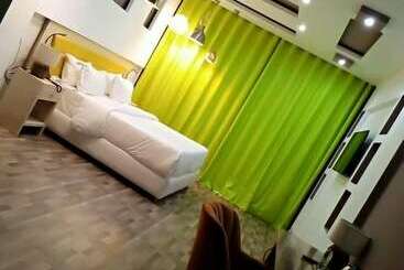 هتل Hôtel Copacabana Beach Kribi