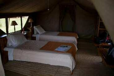 هتل Ngamba Island Tented Camp
