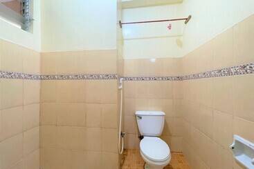 Отель Oyo 876 Escurel Inn Boracay
