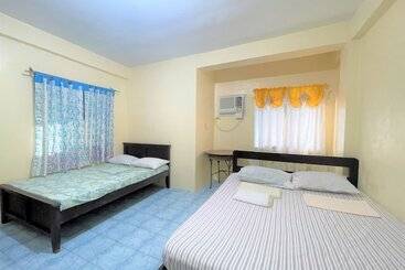 Отель Oyo 876 Escurel Inn Boracay