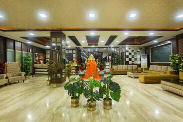 هتل The Fern Residency Katra