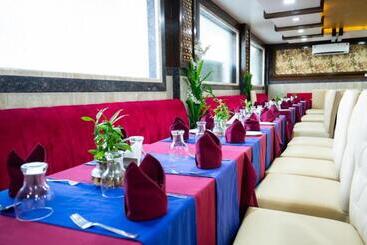 هتل The Fern Residency Katra