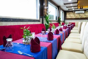 هتل The Fern Residency Katra