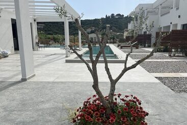 Kimiro Hotel Tsilivi