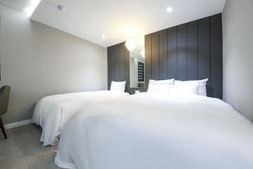مُتل Yeosu Asome Boutique